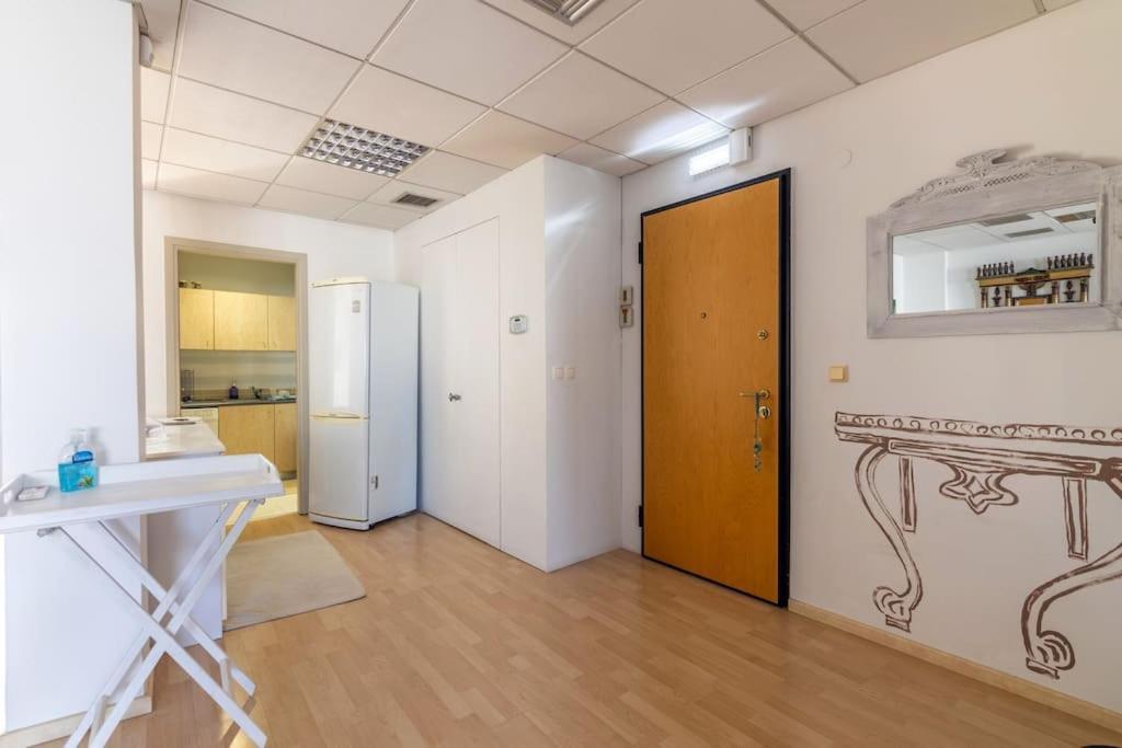 Downtown Spacious Loft Apartment Just 3 Minutes From City Centre Heraklion (Crete) Exterior foto