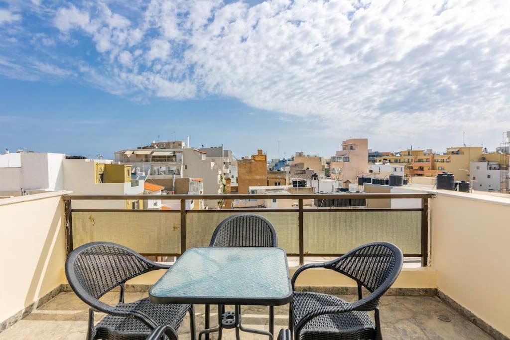 Downtown Spacious Loft Apartment Just 3 Minutes From City Centre Heraklion (Crete) Exterior foto
