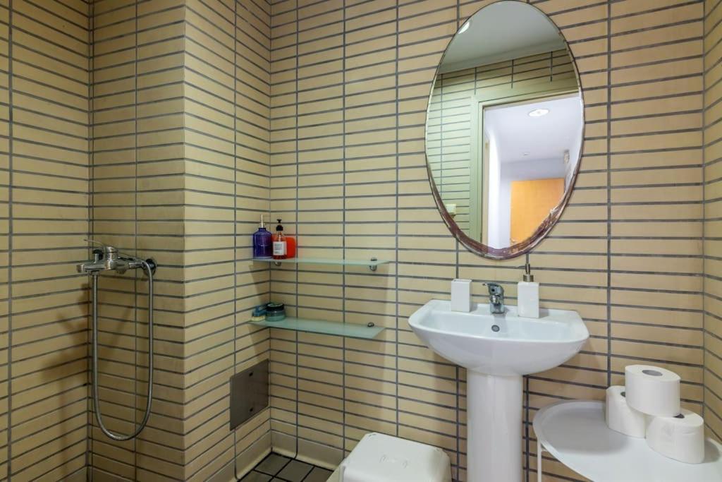 Downtown Spacious Loft Apartment Just 3 Minutes From City Centre Heraklion (Crete) Exterior foto