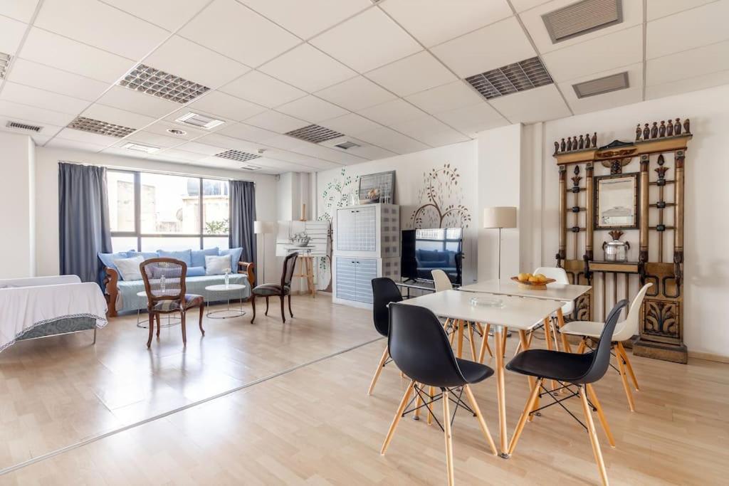 Downtown Spacious Loft Apartment Just 3 Minutes From City Centre Heraklion (Crete) Exterior foto